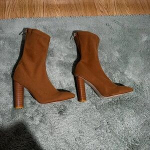 Chic Tan Heeled Boots for Women